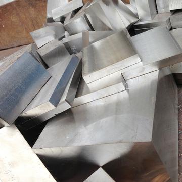 hpm75属于不锈钢吗？